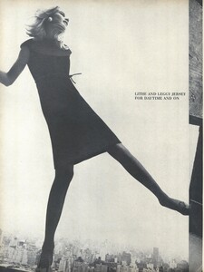 Rubartelli_US_Vogue_January_15th_1965_01.thumb.jpg.1f1b292baeeef9a0ab06c5ff1d299e7c.jpg
