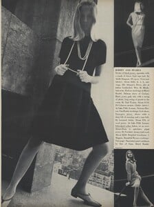 Rubartelli_US_Vogue_January_15th_1965_02.thumb.jpg.eefb8b8ac249bd19dd228cd7288884ad.jpg