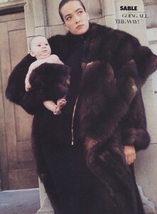 Sable_Maser_US_Vogue_December_1986_08.thumb.jpg.8002b71542d2ce0c0ef36480bda1a837.jpg