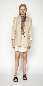 Sand-Linen-Blend-Blazer-C40663-S20_1000x2000_637342004021766742_C40663-S20-129-1.jpg