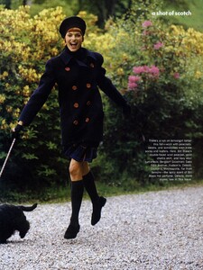 Scotch_Elgort_US_Vogue_September_1991_06.thumb.jpg.bd0126b30b1e75178a21cd8eef25cedf.jpg