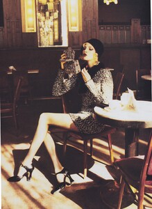 Season_von_Unwerth_US_Vogue_September_1994_04.thumb.jpg.4c4edaf1e5f42fad5b8b2271d716c041.jpg