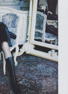 Season_von_Unwerth_US_Vogue_September_1994_08.thumb.jpg.4fa4fc44c24c28d032cce803cabfebca.jpg