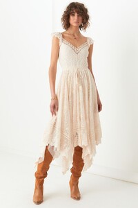 Shot-29-Legauzelacedress-007.jpg