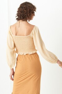 Shot-42-JessieJaneBlowse_BoneyMidiSkirt-017.jpg