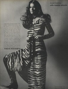 Sprints_Penati_US_Vogue_April_15th_1970_15.thumb.jpg.20dbef85e2d1bb24678a25c1557d1211.jpg