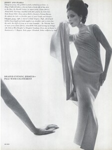 Stern_US_Vogue_January_15th_1965_08.thumb.jpg.4292e9bdc71cd5b13353f871f2ebe8b2.jpg