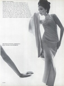 Stern_US_Vogue_January_15th_1965_08.thumb.jpg.ae2c8c4458b11ee4ca2a395c5da4d0e6.jpg