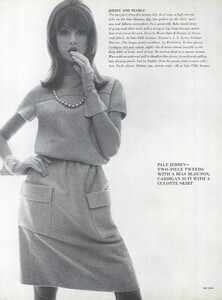 Stern_US_Vogue_January_15th_1965_09.thumb.jpg.1d7cd81f87003bae321531ed4b76f2f2.jpg