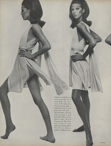 Stern_US_Vogue_May_1966_07.thumb.jpg.25ef0ad84e73ea4505a985780cd4b0a6.jpg