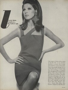 Stern_US_Vogue_May_1966_23.thumb.jpg.4e8d4f2e3c1d0e4369045952ed4ba149.jpg