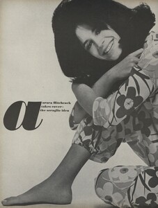 Stern_US_Vogue_May_1966_27.thumb.jpg.f7bde4ee86016020b45e1b2771c200af.jpg