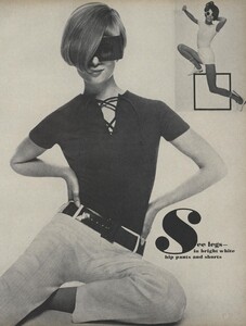 Stern_US_Vogue_May_1966_30.thumb.jpg.53244943f37973bf8681fe502fe50435.jpg