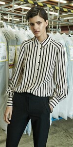 Striped-Blouson-Sleeve-Shirt-S50848-S20_1000x2000_637338772378994559_S50848-S20-115-2_(2).jpg