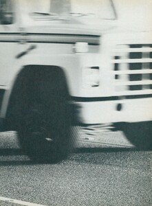 Strong_Ritts_US_Vogue_May_1987_04.thumb.jpg.1fa947f996cca3d8d29ea00718280dd7.jpg