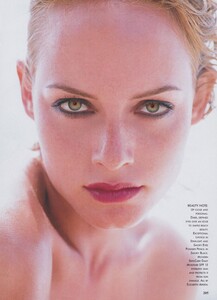 Summer_Ritts_US_Vogue_June_1997_06.thumb.jpg.4aaf762189697861c4921208a9a9e76a.jpg