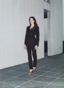 Teller_US_Vogue_September_1994_02.thumb.jpg.3ea2b0df044b5fcf04dca1a8e351c6bd.jpg