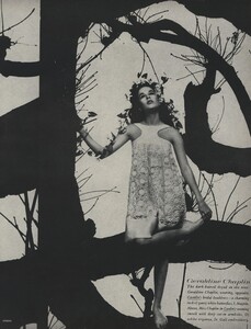 Tree_Avedon_US_Vogue_March_15th_1966_06.thumb.jpg.0f5ec88e57d3cb8475b12becd28436f5.jpg