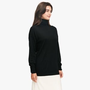 WE02111_LIGHTWEIGHT_TURTLENECK_TUNIC_BLACK_05_619fcab9-ffcc-47cf-9b21-1da97c7ffbb0.thumb.jpg.95f6f0c5c93be8e7f49b86c4c024d6b9.jpg