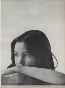 Youthquake_Penati_US_Vogue_January_1st_1965_02.thumb.jpg.23588b09fc7d980835a6a2c7acad2fbe.jpg