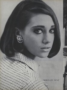 Youthquake_Penati_US_Vogue_January_1st_1965_07.thumb.jpg.37058dabdf72b91ef5ba2273eddf1d2e.jpg
