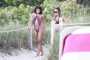 Yovanna-Ventura-Sexy-TheFappeningBlog.com-15.jpg