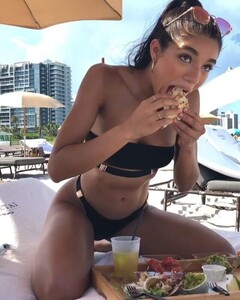 Yovanna-Ventura-Sexy-TheFappeningBlog.com-29-1.jpg