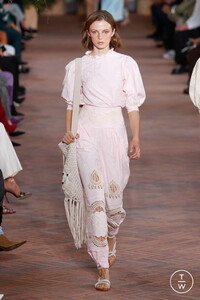 alberta-ferretti-ss21-0027-c908fa.thumb.jpg.b7ef416e52dc12868ad1ad0b2c560e9d.jpg