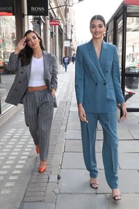 amy-jackson-out-in-regent-street-09-02-2020-1.jpg