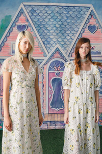 anna-sui-po-bks-rs21-0027.thumb.jpg.cef67df176395949023b27862fa3659c.jpg