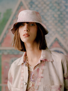 anna-sui-po-clp-rs21-0002.thumb.jpg.352d6682e1b1082445295877d0ad65cb.jpg