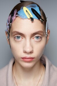 backstage-defile-akris-automne-hiver-2020-2021-paris-coulisses-57.thumb.jpg.2494a07d7c7c505c062f835220833b0a.jpg