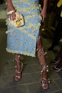 backstage-defile-blumarine-printemps-ete-2021-milan-coulisses-78.thumb.jpg.a8bdf2f36cd4957903361d77623d170b.jpg