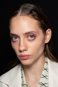 backstage-defile-each-x-other-automne-hiver-2020-2021-paris-coulisses-51.thumb.jpg.d3235ae5352458a7416b6f2ea4b83fd8.jpg