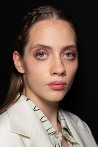 backstage-defile-each-x-other-automne-hiver-2020-2021-paris-coulisses-53.thumb.jpg.6ea6d2d2949d5c166ae47a94b7d8f179.jpg