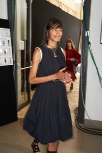 backstage-defile-ports-1961-printemps-ete-2021-milan-coulisses-128.thumb.jpg.5867a5588a1b8a5da0921f269c9f0833.jpg