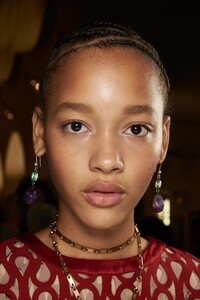 backstage-defile-ports-1961-printemps-ete-2021-milan-coulisses-150.thumb.jpg.77803bc5f767fa2578173ffd211c91a9.jpg