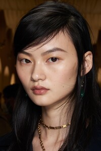 backstage-defile-ports-1961-printemps-ete-2021-milan-coulisses-201.thumb.jpg.0c9d8eccc24a0edff7d4bdcc47a6351d.jpg