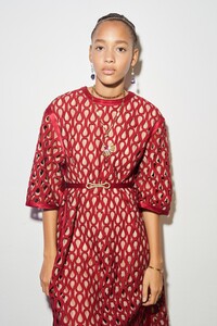 backstage-defile-ports-1961-printemps-ete-2021-milan-coulisses-27.thumb.jpg.9e5a21ae4b4d84fc99dfca1d41d36c96.jpg