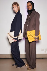 backstage-defile-ports-1961-printemps-ete-2021-milan-coulisses-276.thumb.jpg.8861d6004b7672c6949199a2495822b4.jpg
