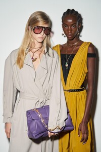 backstage-defile-ports-1961-printemps-ete-2021-milan-coulisses-52.thumb.jpg.557301102b5f70cd004b1d15432c8783.jpg