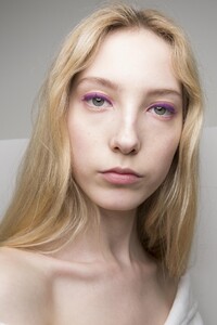 backstage-defile-salvatore-ferragamo-automne-hiver-2018-2019-milan-coulisses-74.thumb.jpg.f9f662bc5226163f76bcc94bb5524a82.jpg