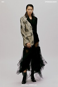 c-plus-series-s21-021.thumb.jpg.74bb70cd9b6c36a43744df42f8205286.jpg