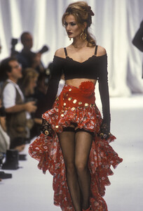 complice-ss-1992-2.thumb.jpg.9658961455f9a4f1efd7718c6c55e37a.jpg