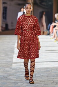defile-ports-1961-printemps-ete-2021-milan-look-15.thumb.jpg.f474de25f0d50ebc14acdd7de9e9b8e2.jpg