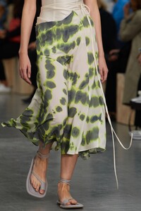 detail-defile-sportmax-printemps-ete-2021-milan-detail-101.thumb.jpg.6e6a1e0e74e73c303348bf78fd53307f.jpg