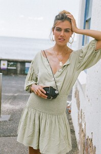 dresses-isle-dress---moss-4_720x.jpg