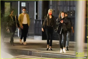 dylan-sprouse-barbara-palvin-out-with-friends-20.jpg