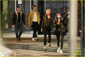 dylan-sprouse-barbara-palvin-out-with-friends-23.jpg