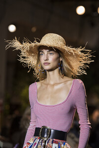etro-clp-rs21-2463.thumb.jpg.4a9866a614c4a64977a12b93acfd62c3.jpg